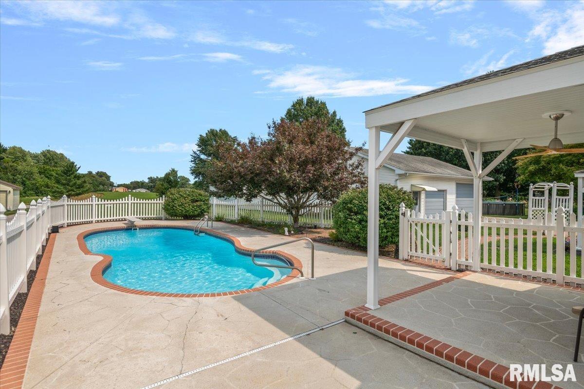 2508 Hedge Lane Road Springfield, IL 62707 - Photo 44 of 55 Gallery Image 44