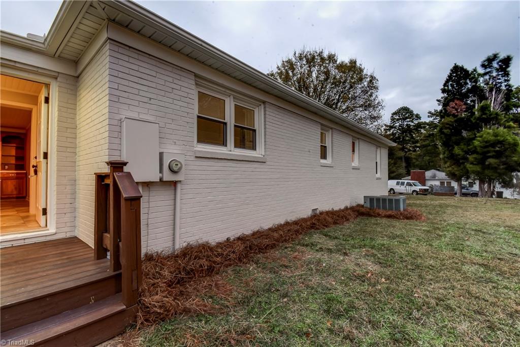103 Mayfair Road Lexington, NC 27292 - Photo 9 of 26 Gallery Image 9