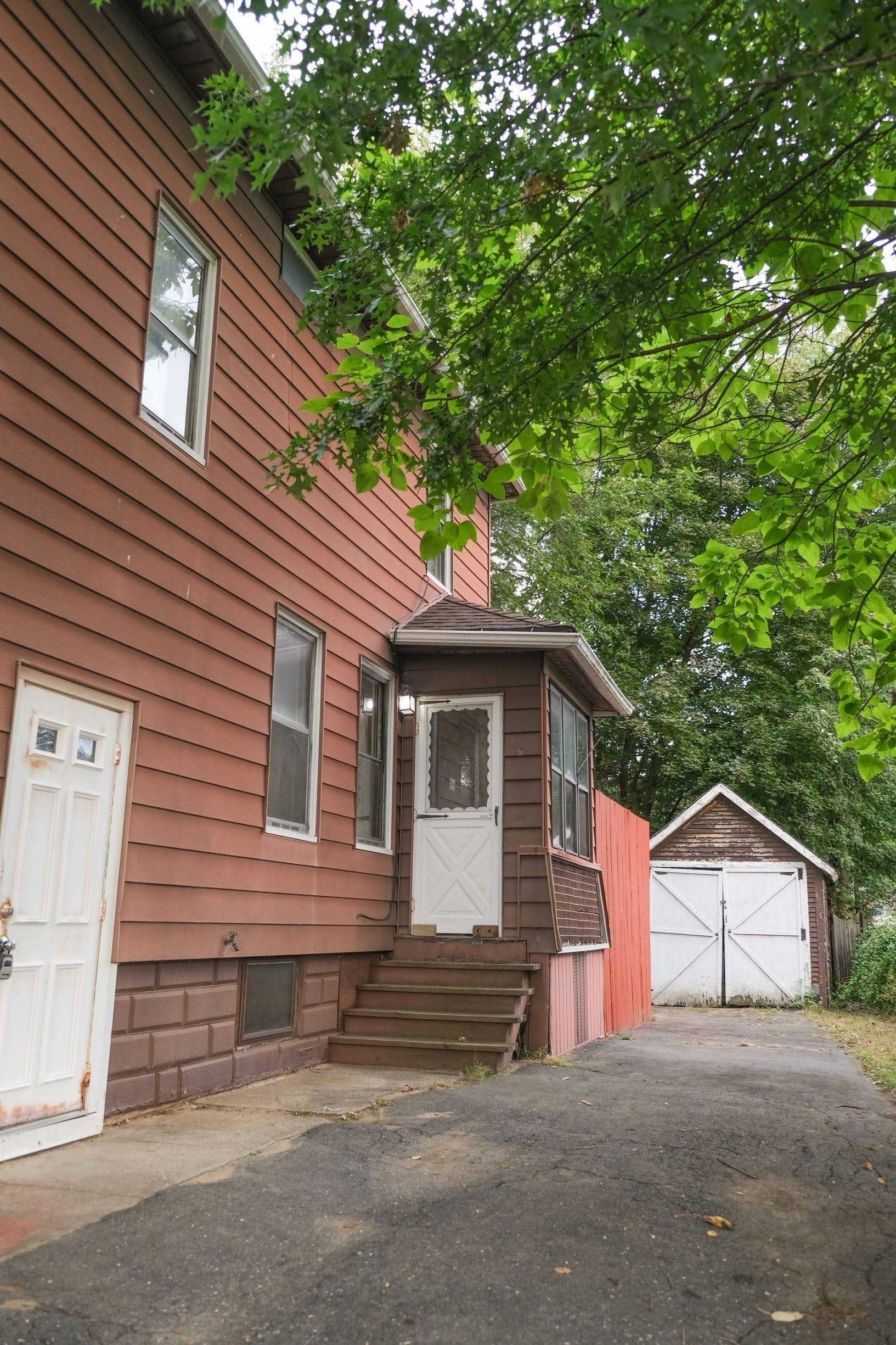 103 Farnsworth Street Springfield, MA 01107 - Photo 21 of 23 Gallery Image 21