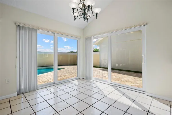 $4,750 | 180 Ridge Road, Jupiter, FL 33477