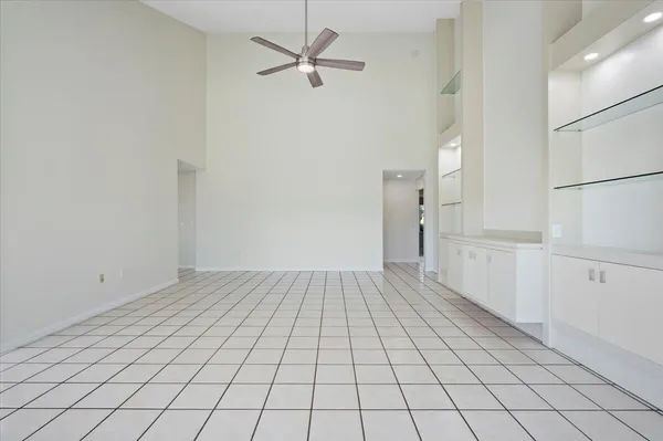 $4,750 | 180 Ridge Road, Jupiter, FL 33477