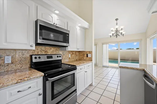 $4,750 | 180 Ridge Road, Jupiter, FL 33477