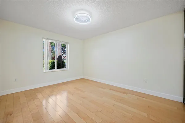 $4,750 | 180 Ridge Road, Jupiter, FL 33477