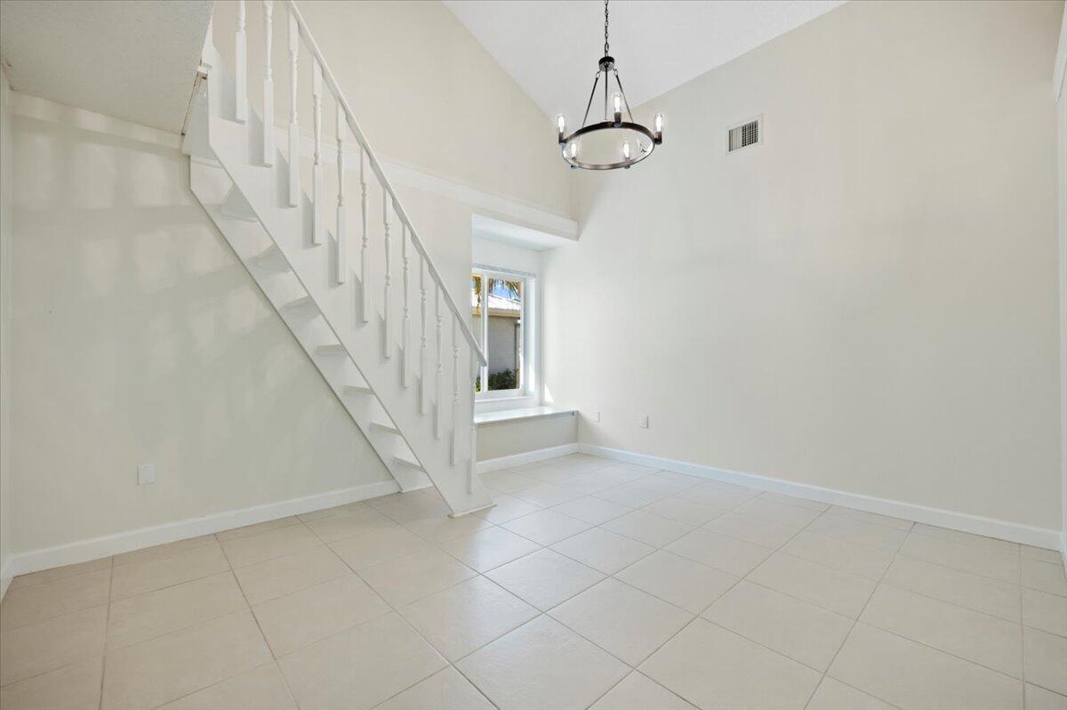 180 Ridge Road Jupiter, FL 33477 - Photo 25 of 28 26-LUX8177