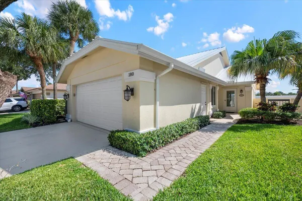 $4,750 | 180 Ridge Road, Jupiter, FL 33477