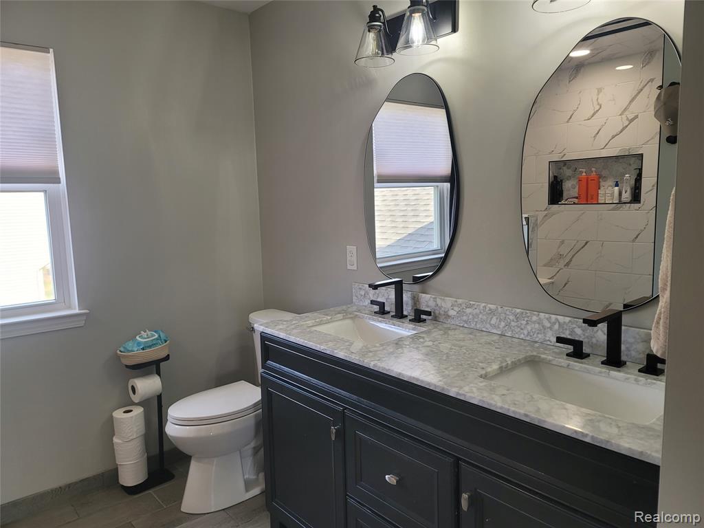 1816 Acorn Valley Drive Howell, MI 48855 - Photo 18 of 35