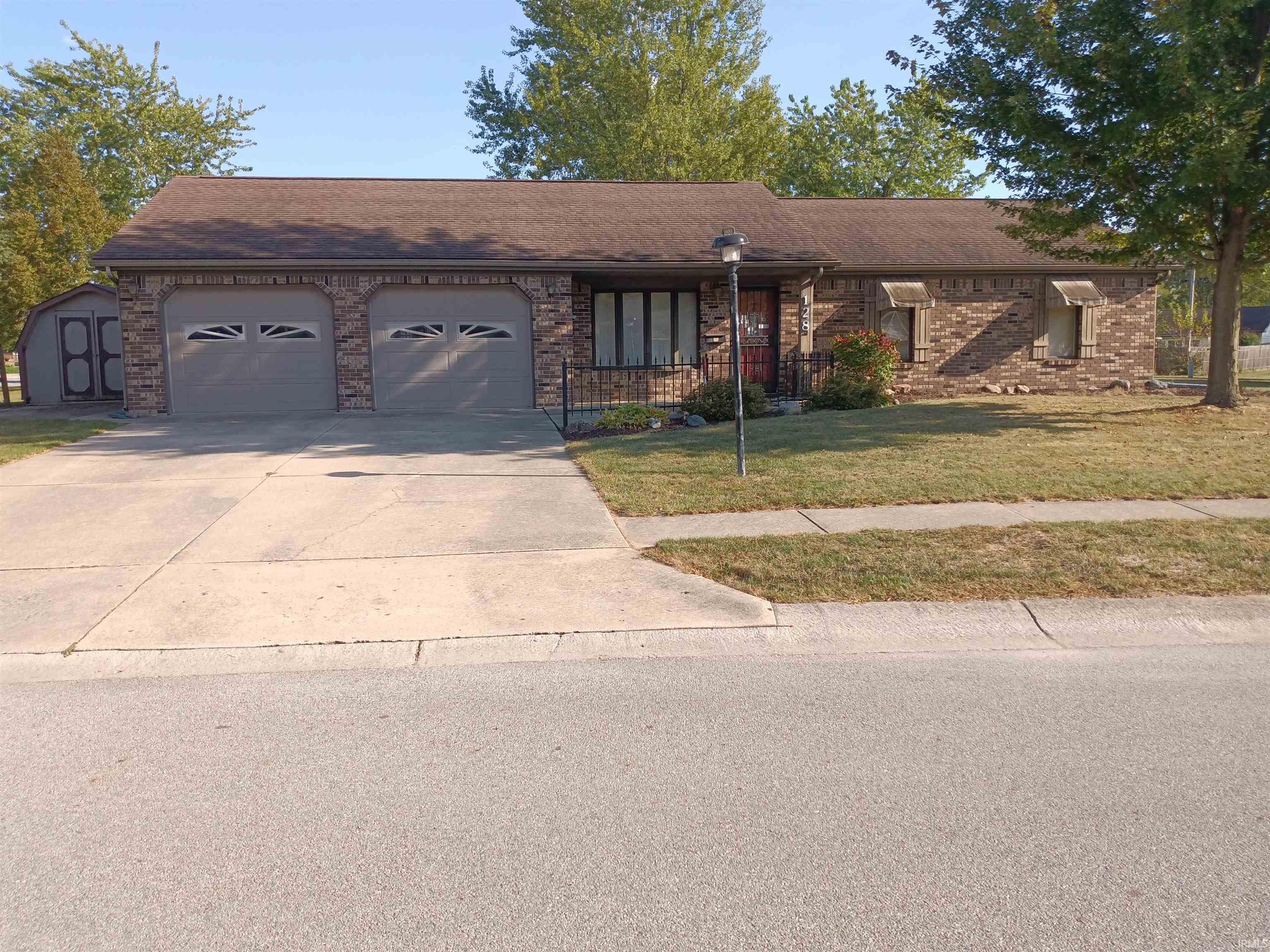 128 Briarwood Trail Decatur, IN 46733 - Photo 2 of 25