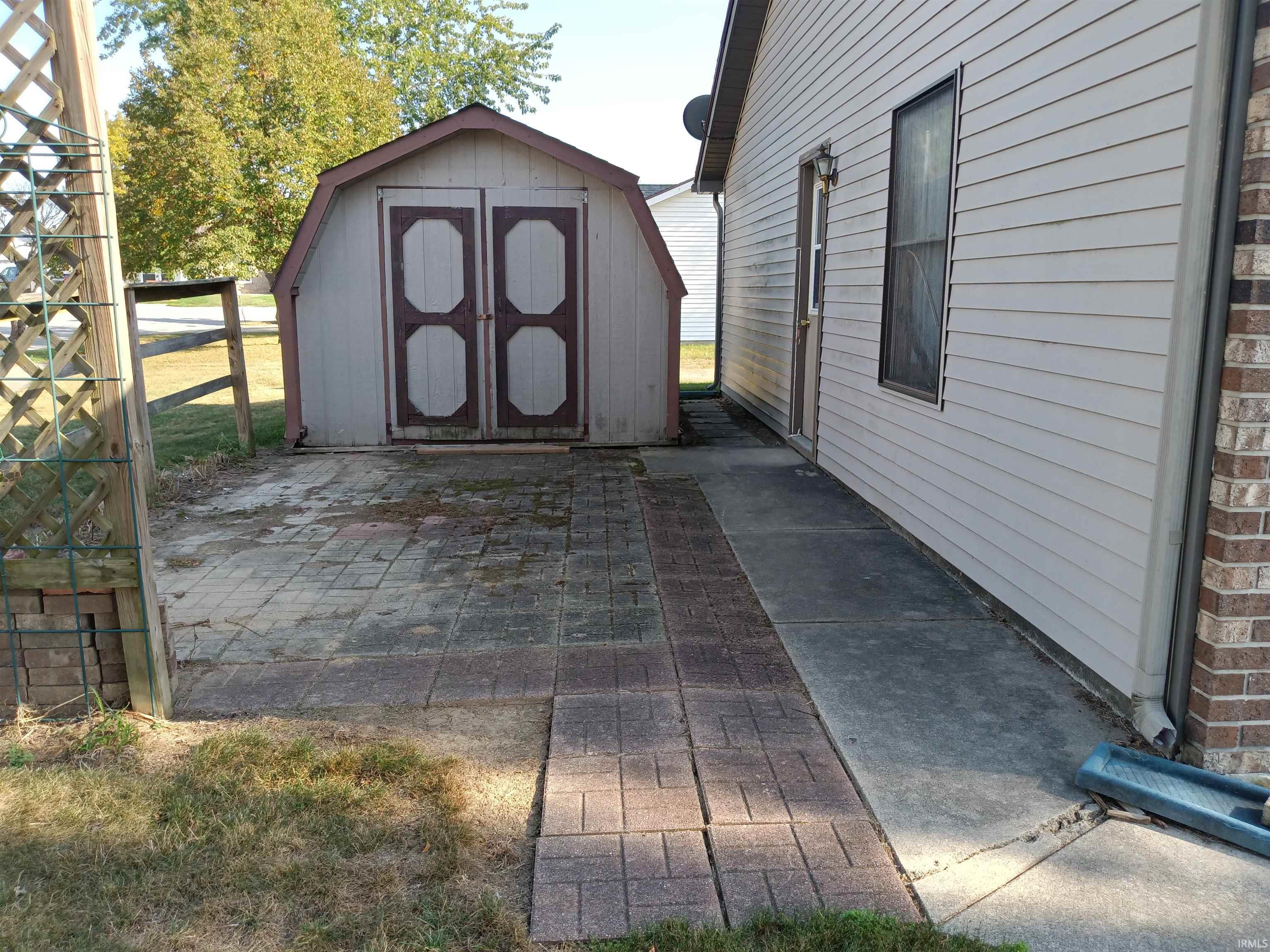 128 Briarwood Trail Decatur, IN 46733 - Photo 3 of 25