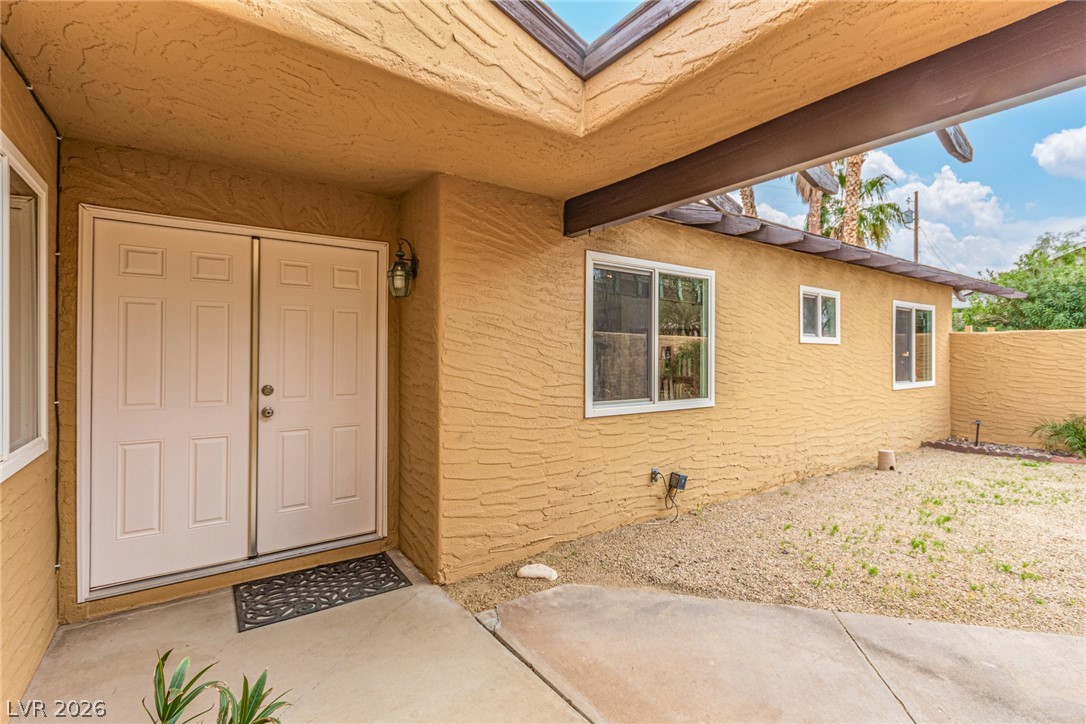 622 East Fairway Road Henderson, NV 89015 - Photo 4 of 29