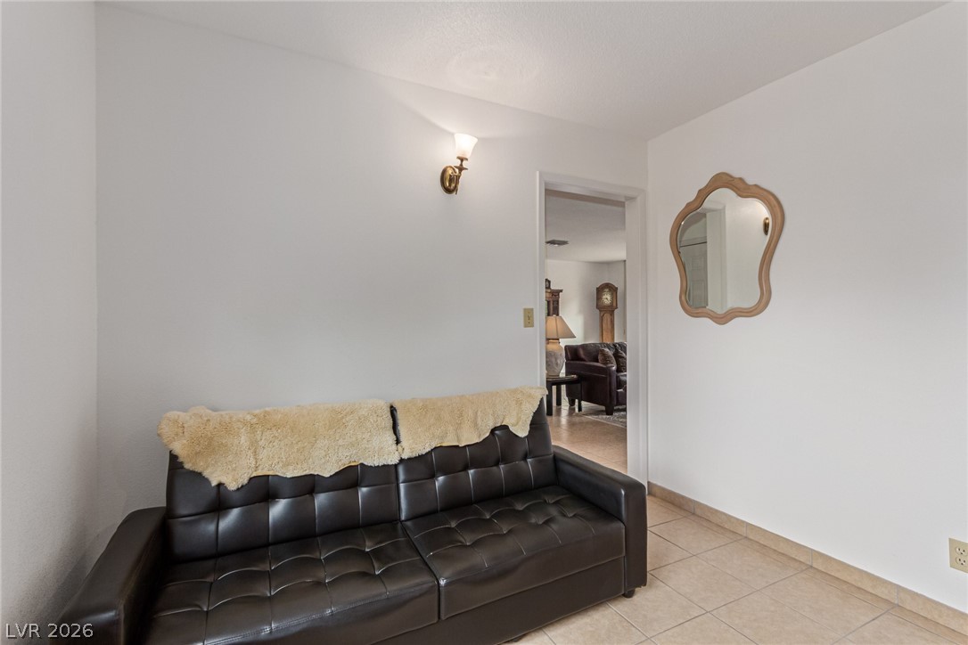 622 East Fairway Road Henderson, NV 89015 - Photo 9 of 29