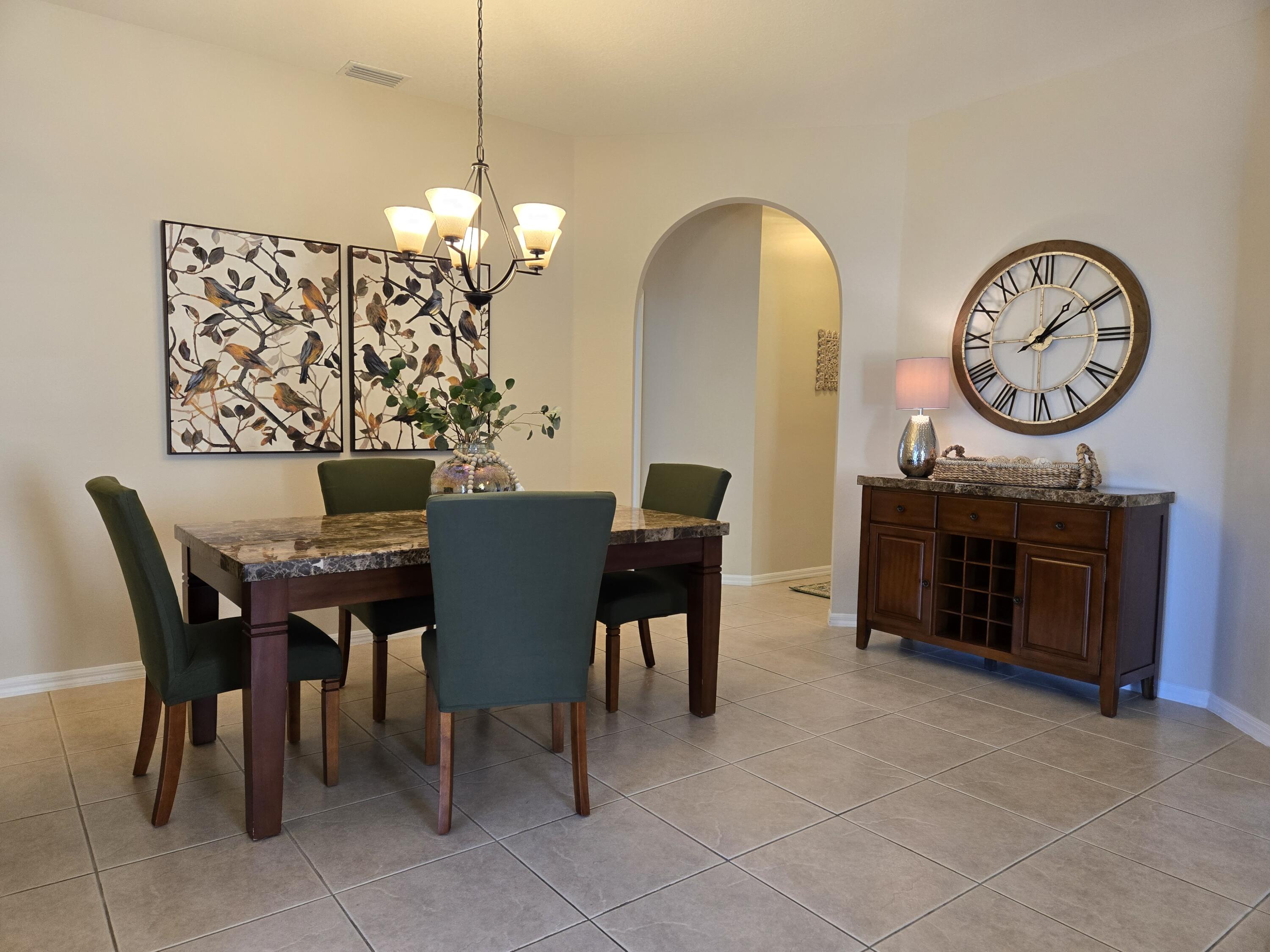 327 Southwest Coconut Key Way Port St. Lucie, FL 34986 - Photo 19 of 65 20250115_131238
