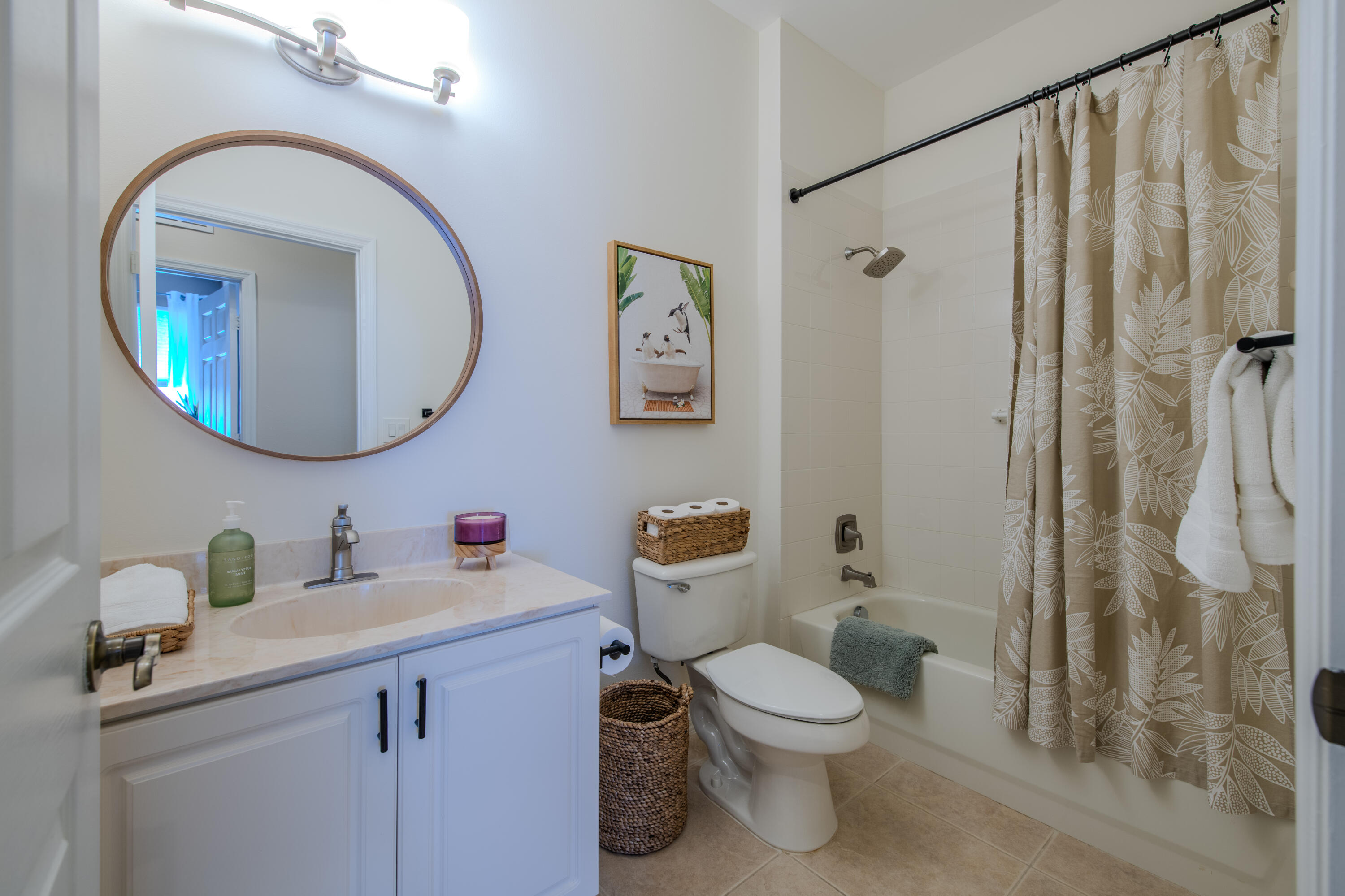 327 Southwest Coconut Key Way Port St. Lucie, FL 34986 - Photo 32 of 65 Guest Bath