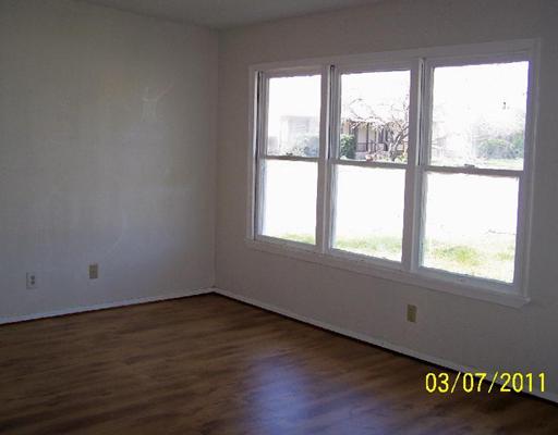 4101 Delphine Street Corpus Christi, TX 78411 - Photo 2 of 9