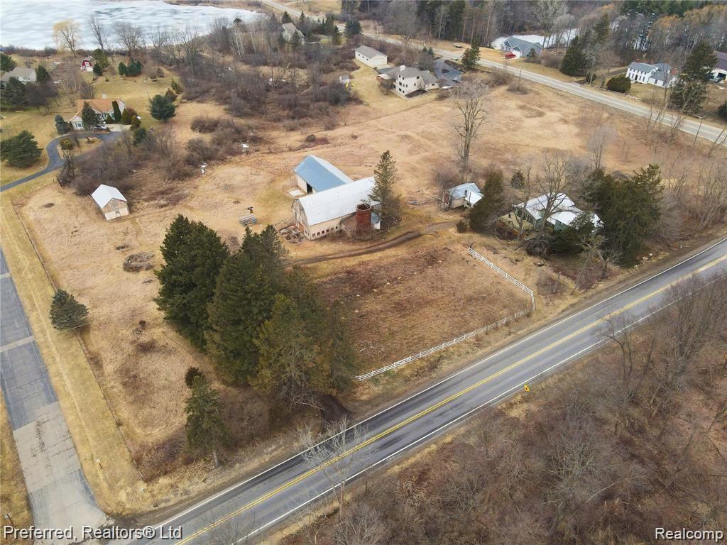 5538 Grange Hall Road Holly, MI 48442 - Photo 34 of 42