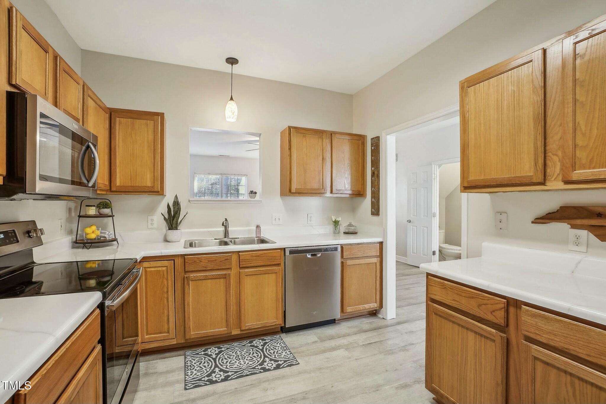 5809 Neuse Wood Drive Raleigh, NC 27616 - Photo 11 of 48 tempImage6ZaeLS