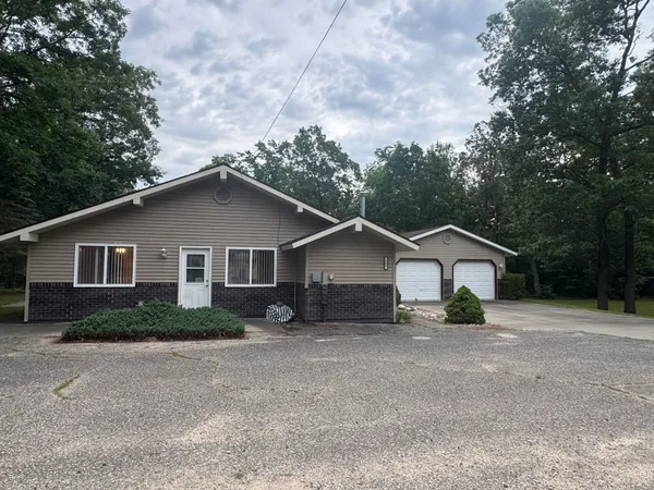 $160,000 | 103 Whitebirch Drive, Houghton Lake, MI 48629