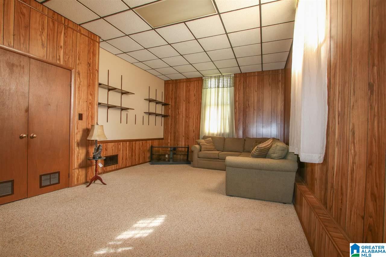 908 Crestview Drive Adamsville, AL 35005 - Photo 12 of 31