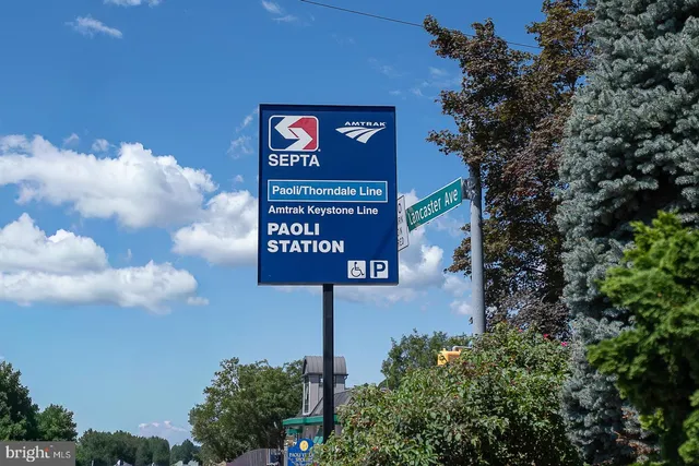 a car parked in front of a building