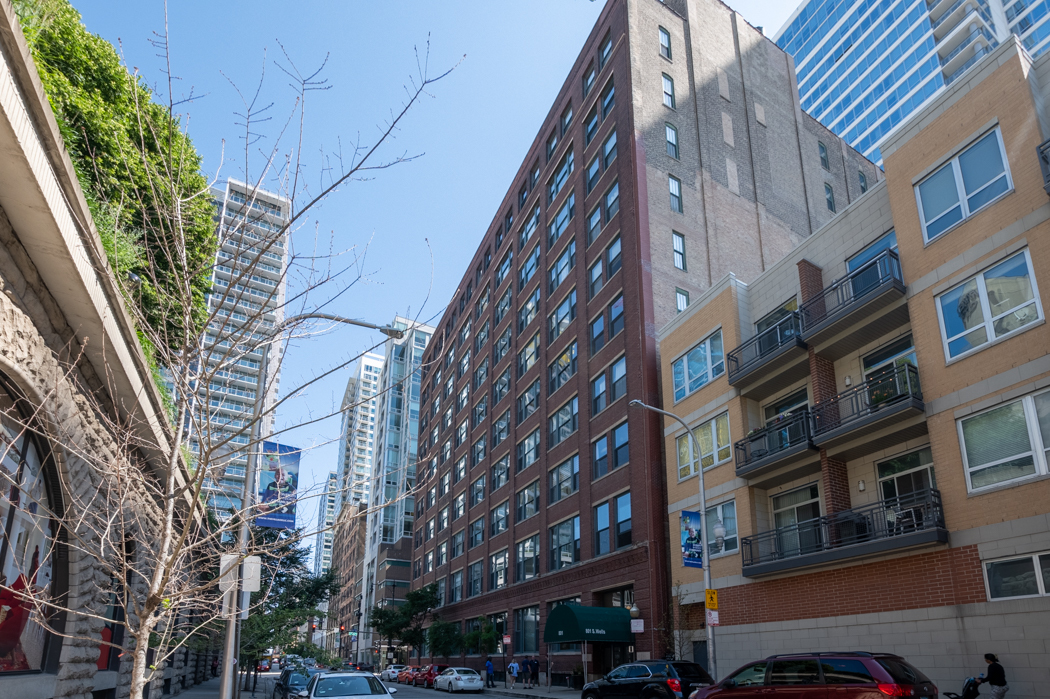 801 South Wells Street, Unit 102 Chicago, IL 60607 - Photo 3 of 26 a view of a building