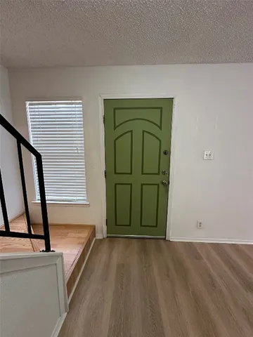 $1,250 | 8418 Fathom Circle, Unit D401, Austin, TX 78750