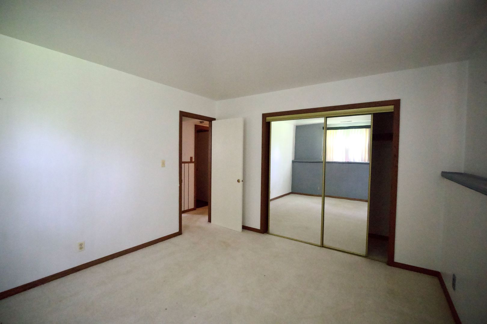 3914 Raycraft Road Woodstock, IL 60098 - Photo 5 of 24 Gallery Image 5