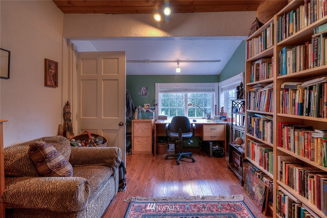 6217 Lackey Road Northwest Vaughn, WA 98394 - Photo 10 of 25