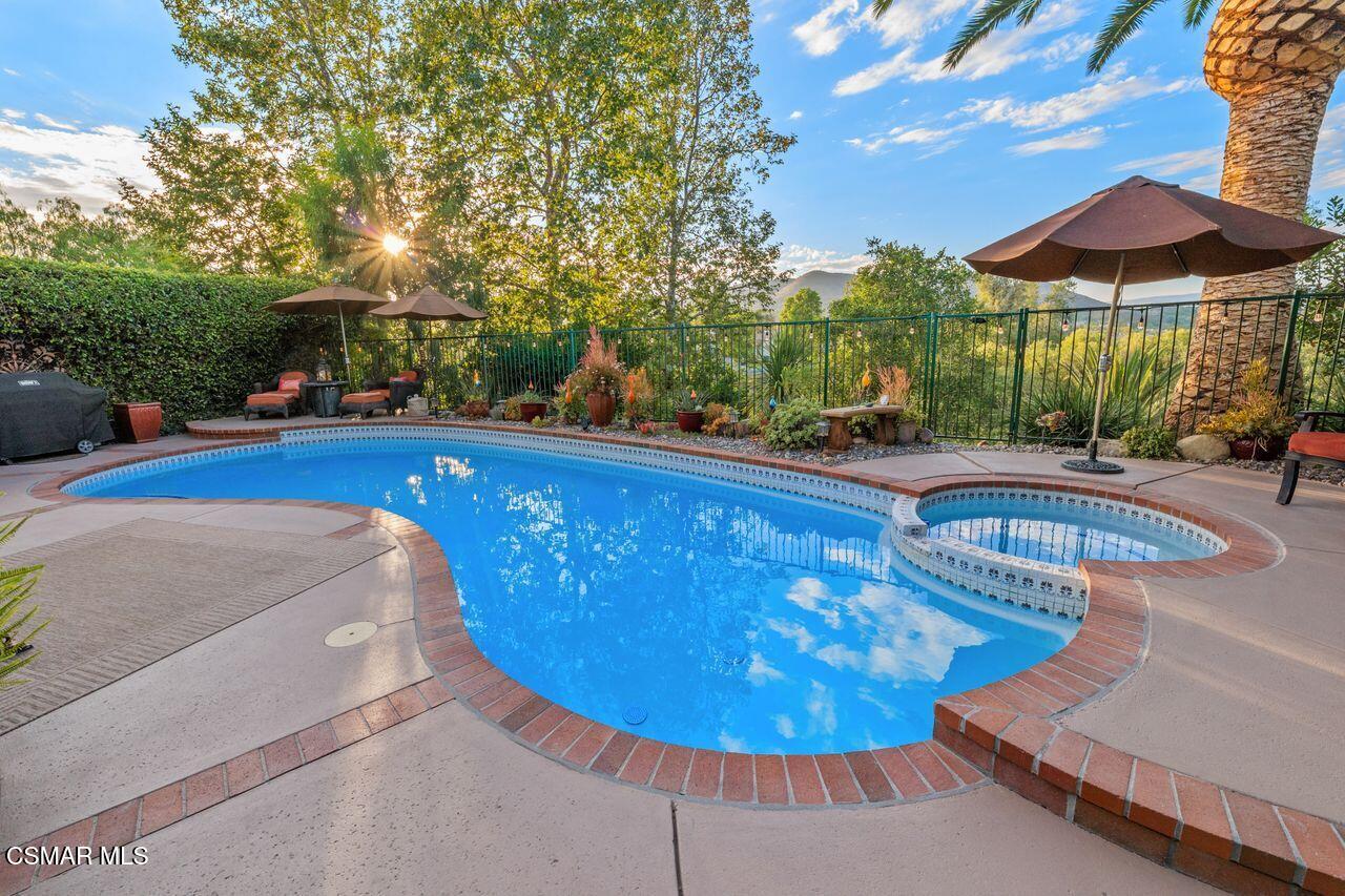 625 Galloping Hill Road Simi Valley, CA 93065 - Photo 22 of 53 33_12128021_189520_189520-EI-132