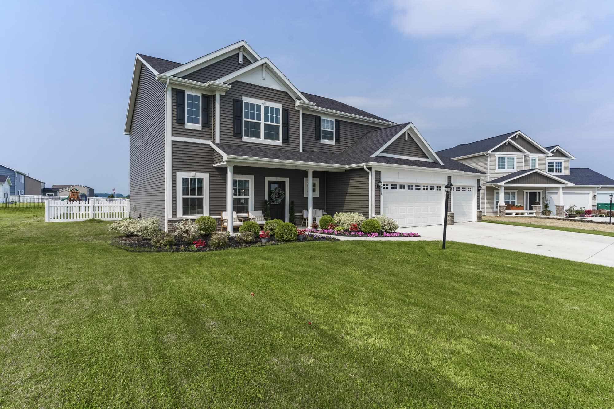 12538 Raffin Court Fort Wayne, IN 46818 - Photo 2 of 36