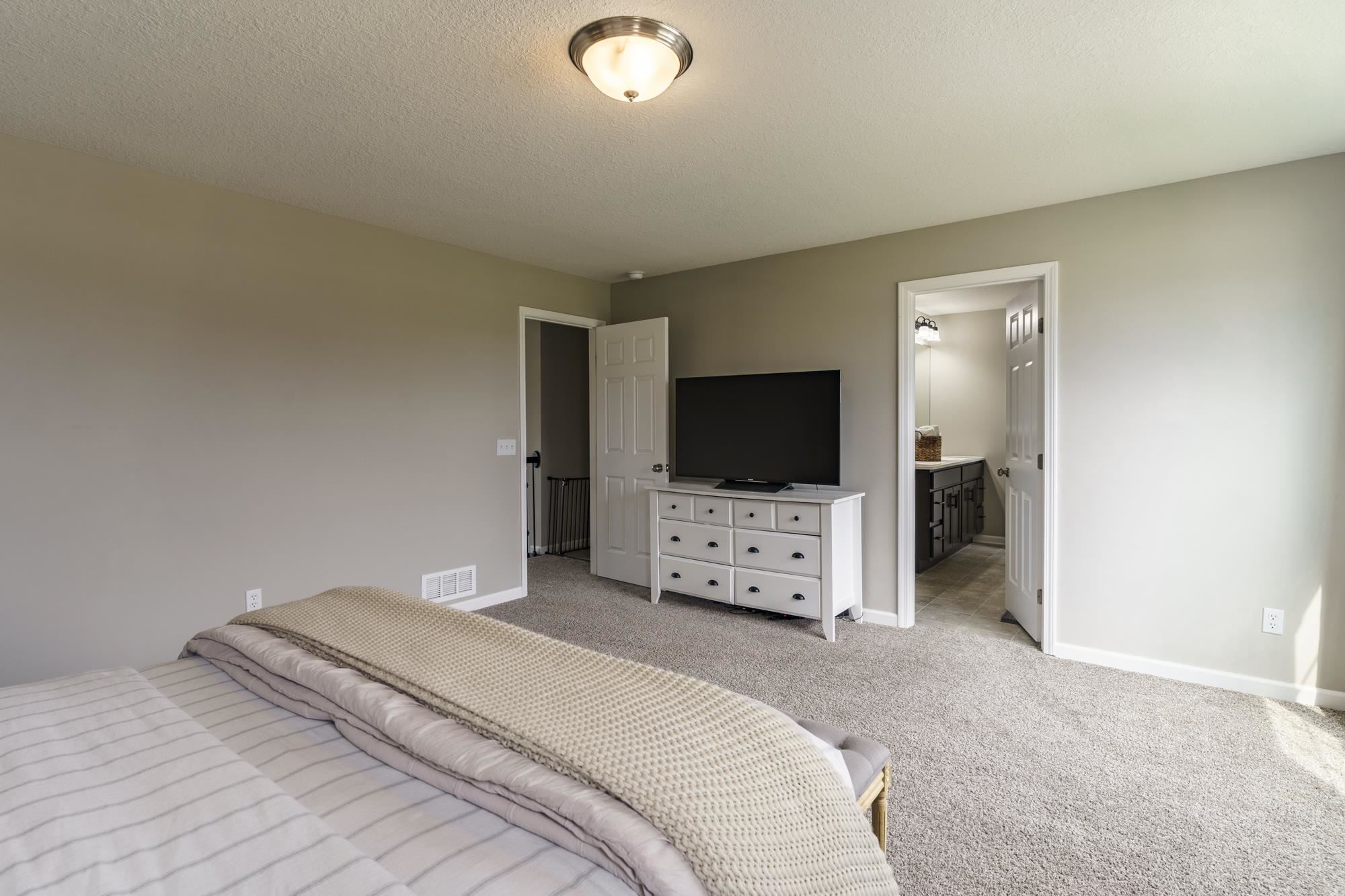 12538 Raffin Court Fort Wayne, IN 46818 - Photo 23 of 36