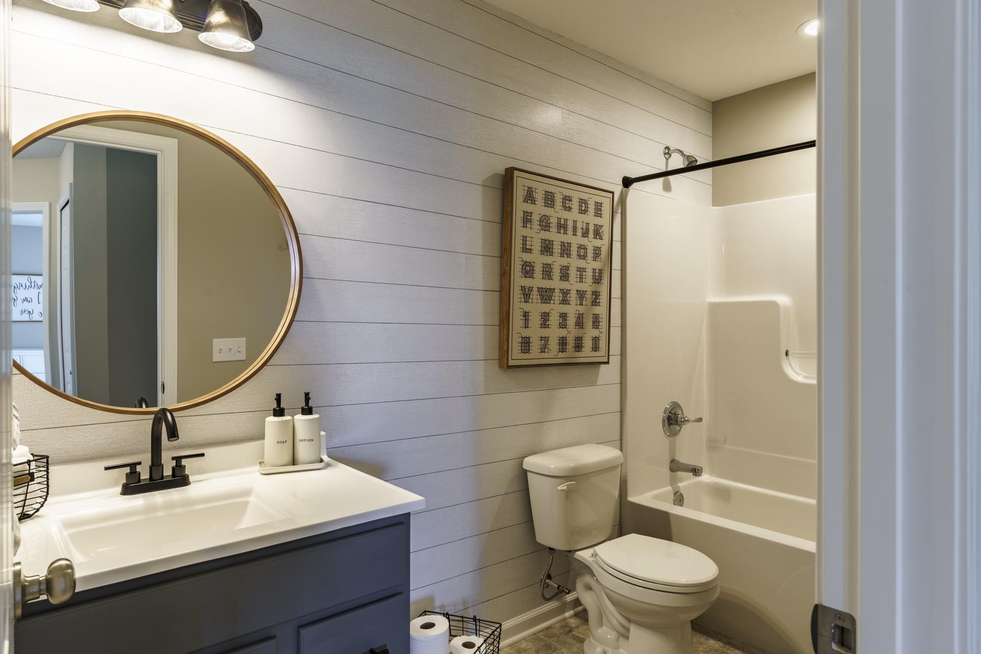 12538 Raffin Court Fort Wayne, IN 46818 - Photo 27 of 36