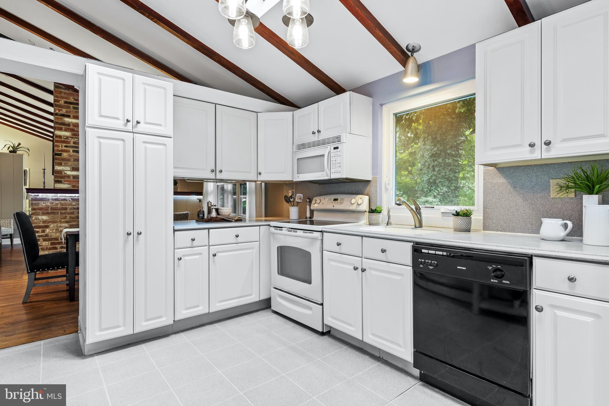 128 Biddle Road Paoli, PA 19301 - Photo 11 of 25 Gallery Image 11