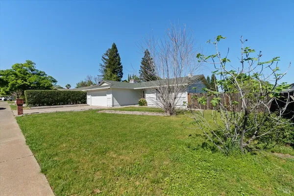 $380,000 | 244 Woodhill Drive, Redding, CA 96003