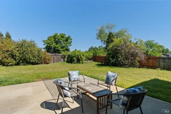 $380,000 | 244 Woodhill Drive, Redding, CA 96003