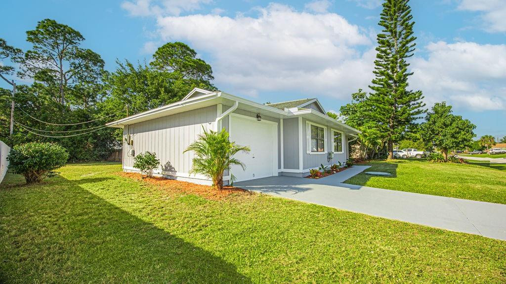 1041 Southwest Longfellow Road Port St. Lucie, FL 34953 - Photo 3 of 43 Photo 3