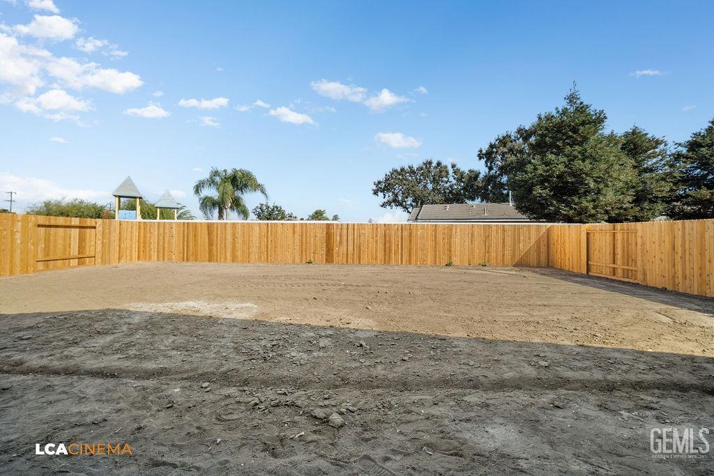 Undisclosed Address Bakersfield, CA 93304 - Photo 15 of 17