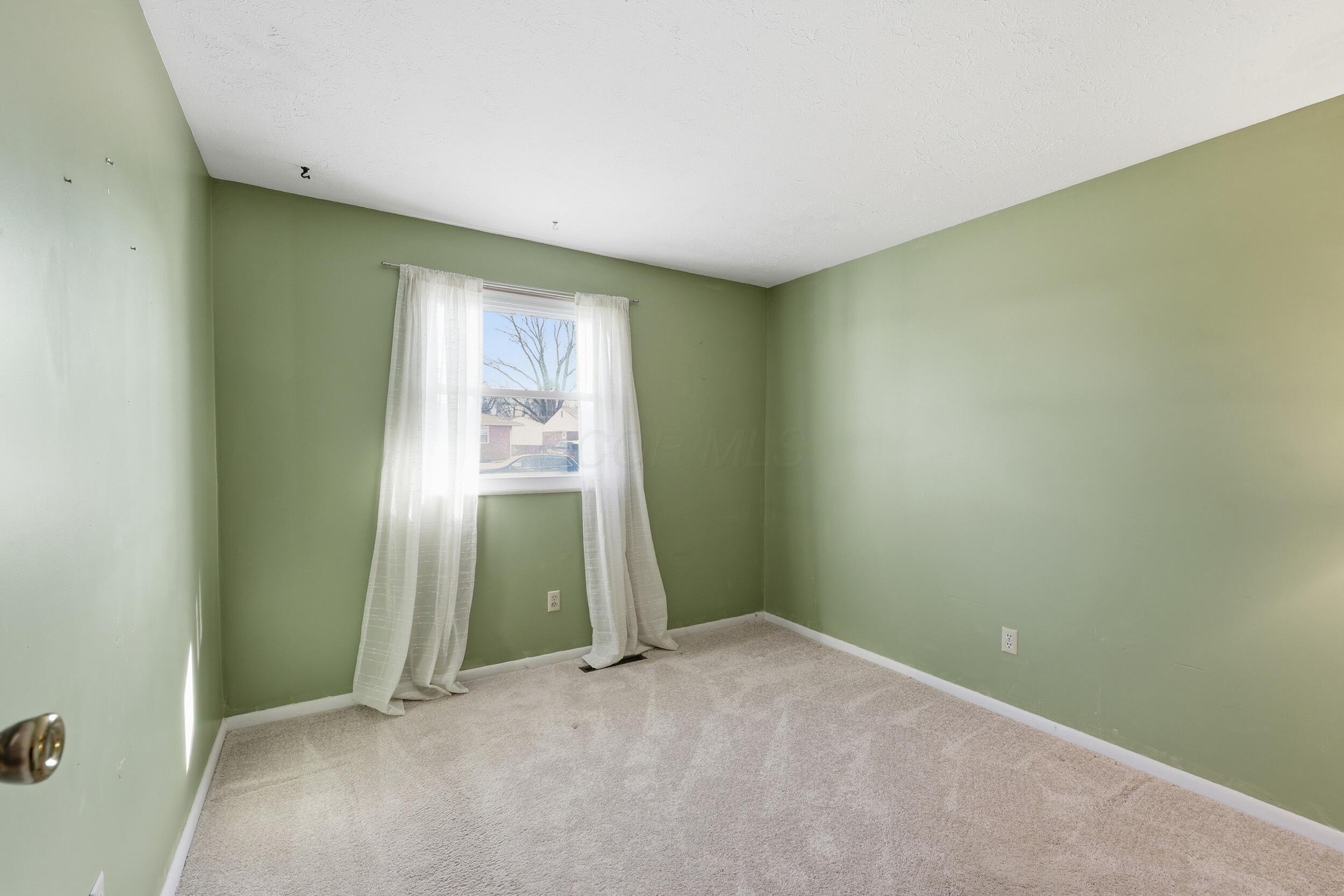 3691 Ferman Road Columbus, OH 43207 - Photo 10 of 36 Bedroom 1 is east facing