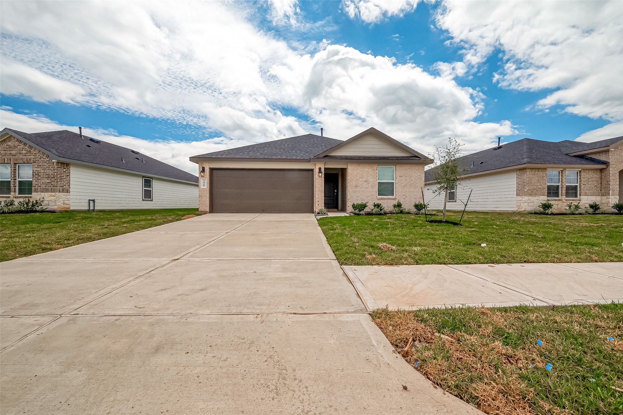 1018 Fringed Bluestar Drive Rosharon, TX 77583 - Photo 2 of 47