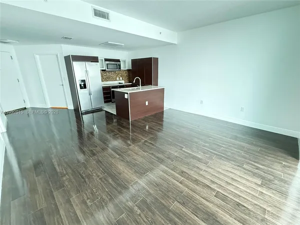 $3,000 | 1900 North Bayshore Drive, Unit 3507, Miami, FL 33132