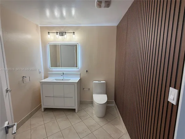 $3,000 | 1900 North Bayshore Drive, Unit 3507, Miami, FL 33132