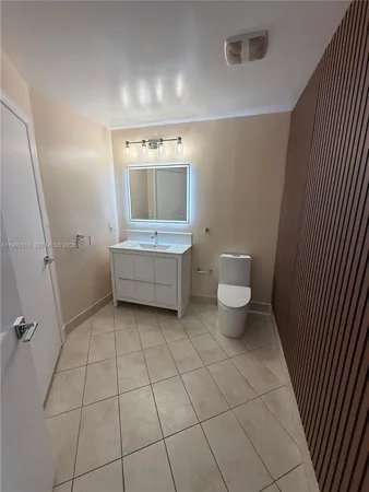 $3,000 | 1900 North Bayshore Drive, Unit 3507, Miami, FL 33132