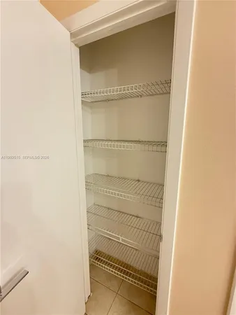$3,000 | 1900 North Bayshore Drive, Unit 3507, Miami, FL 33132