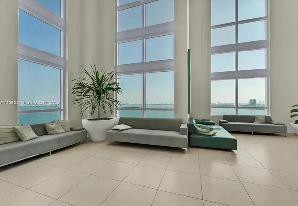 $3,000 | 1900 North Bayshore Drive, Unit 3507, Miami, FL 33132