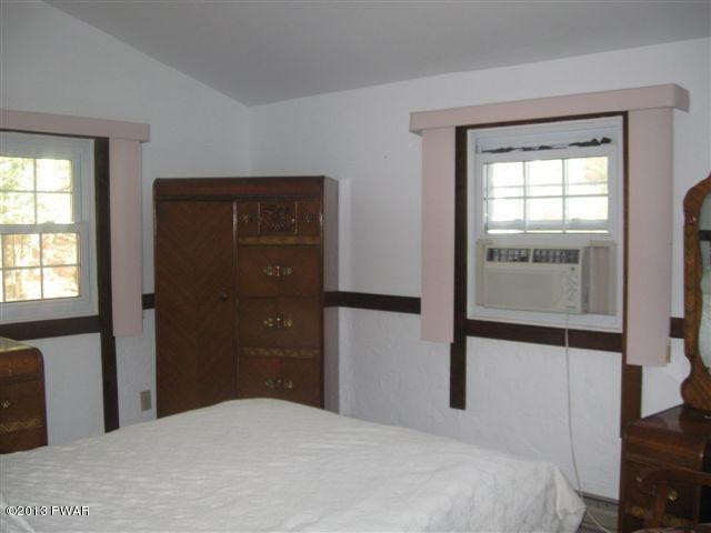 104 Wallenpaupack Road Lakeville, PA 18438 - Photo 16 of 20