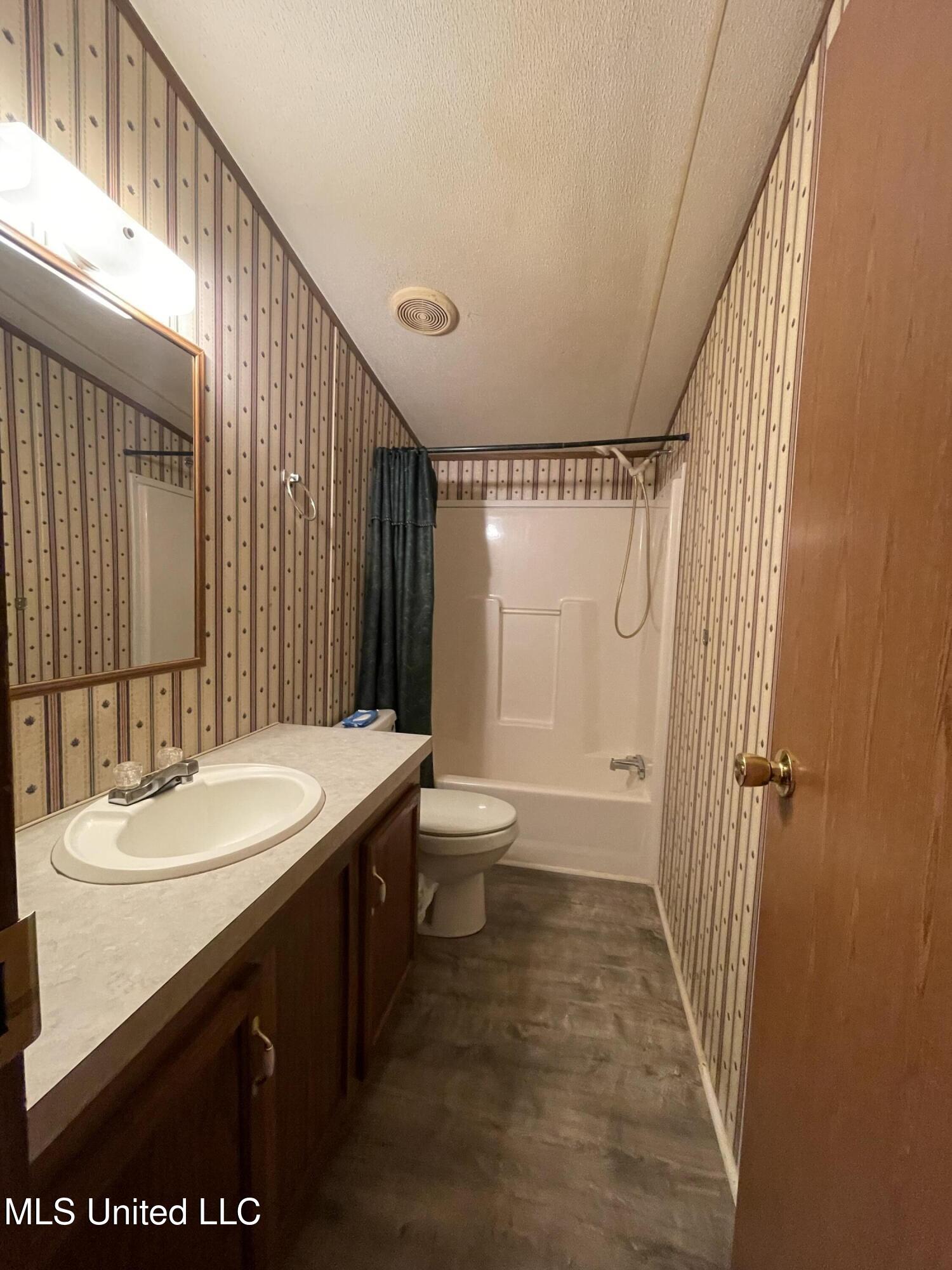 276 Poagville Road Coldwater, MS 38618 - Photo 16 of 22 IMG_8391