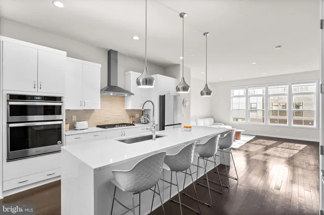 $1,499,000 | 7509 Sawyer Farm Way, Unit 2002, McLean, VA 22102