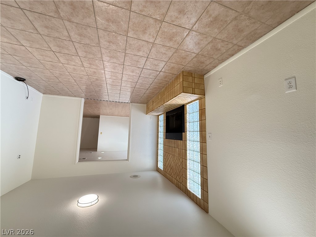 7227 Limestone Road Las Vegas, NV 89147 - Photo 14 of 31