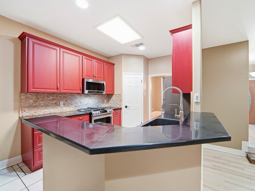 1701 Mount Laurel Trail Kerrville, TX 78028 - Photo 11 of 50