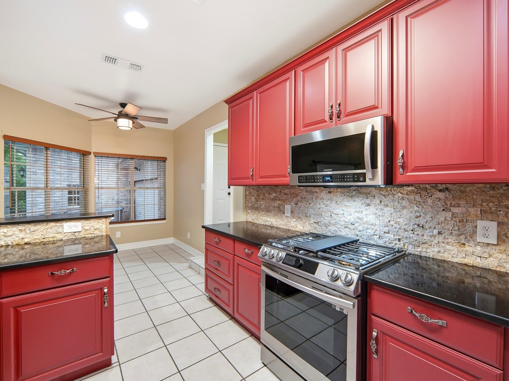 1701 Mount Laurel Trail Kerrville, TX 78028 - Photo 14 of 50