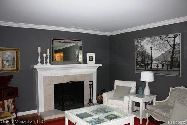 1050 Hawthorne Road Grosse Pointe, MI 48236 - Photo 10 of 24 IMG_5685.JPG