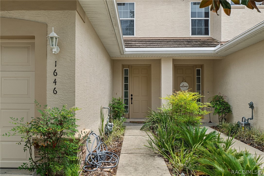 1646 West Spring Meadow Loop Lecanto, FL 34461 - Photo 3 of 47